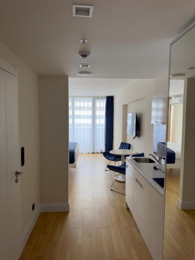 Orbi City Block Superior Class Apartments 巴统 外观 照片