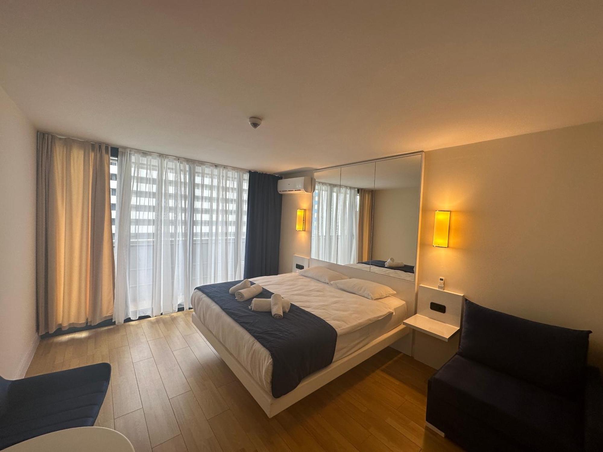 Orbi City Block Superior Class Apartments 巴统 外观 照片